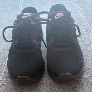 Nike Black Mesh women's Sneakers